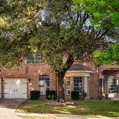 Stunning Family Home With Pool & Hot Tub - Sleeps 17 Pflugerville Exterior photo